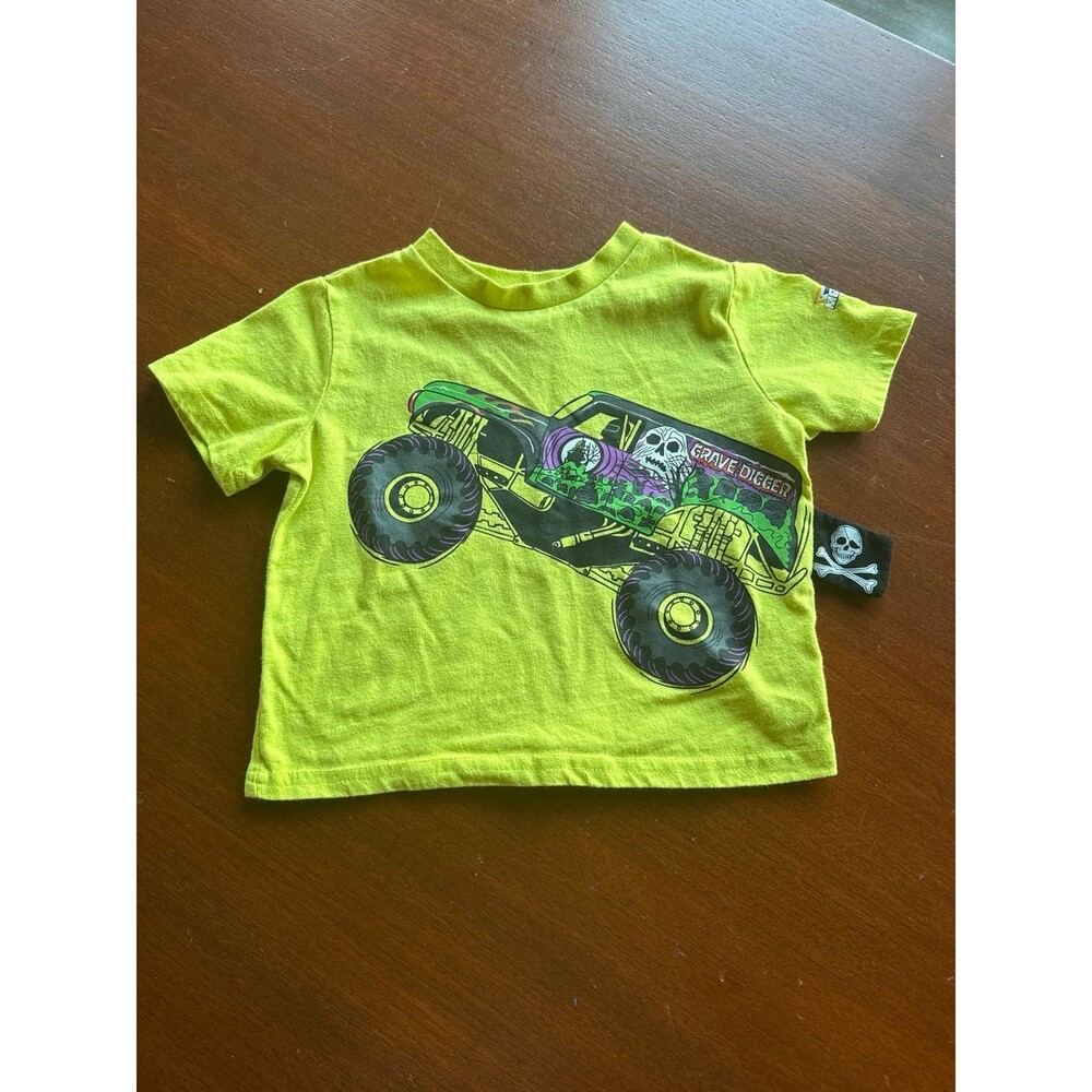 MONSTER JAM GRAVE DIGGER NEON TEE